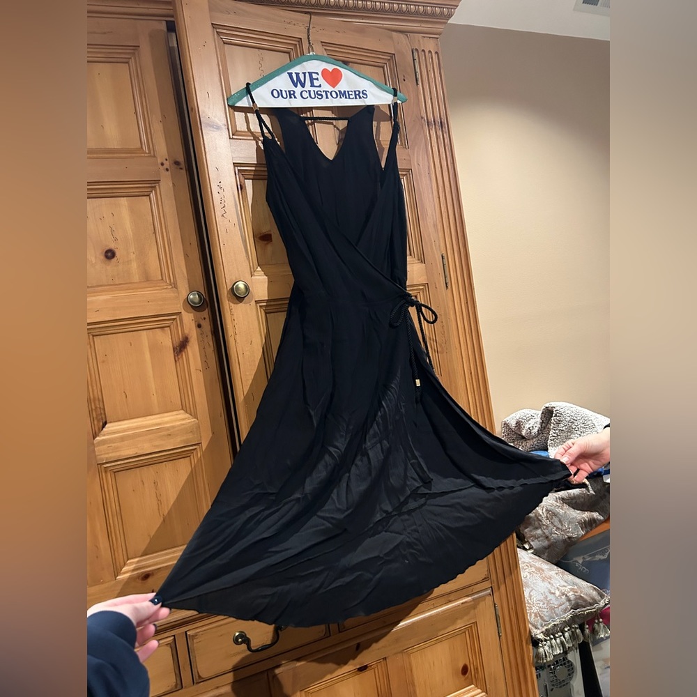 Becca twist wrap cover up dress medium.